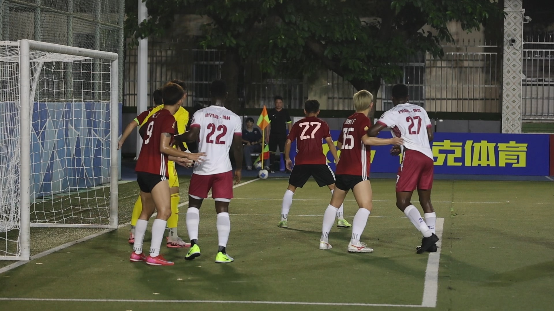 足球比赛的精彩瞬间定格人心的简单介绍