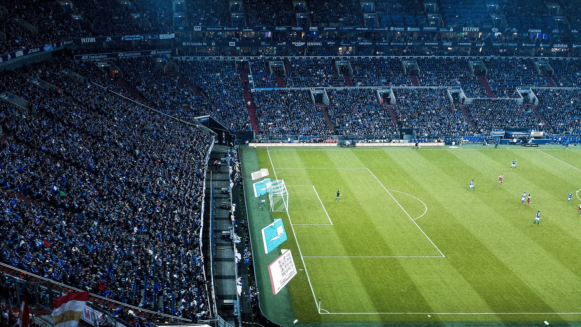 蓝黑铁闸与高卢雄鸡，门迪的非典型征服，一场个人意志对足球版图的逆袭